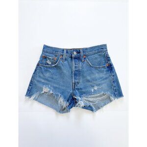 Levi's 501 distressed denim shorts - 24